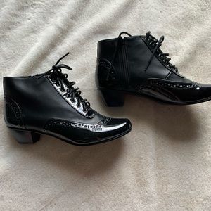 Chelsea Crew Booties